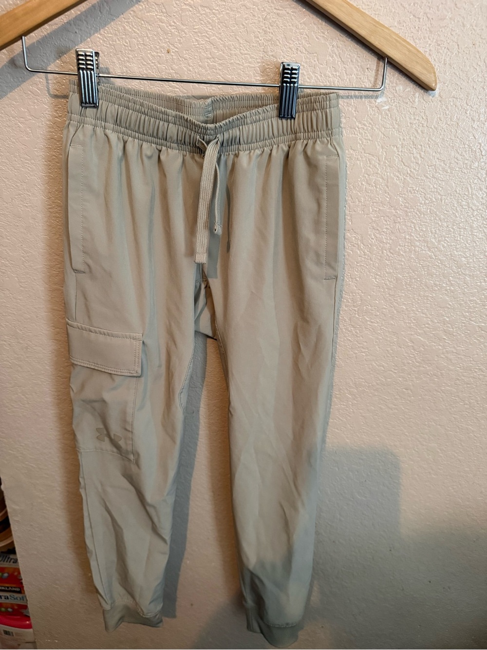 Under Armour boy’s Tan Cargo Joggers - Drawstring Waist